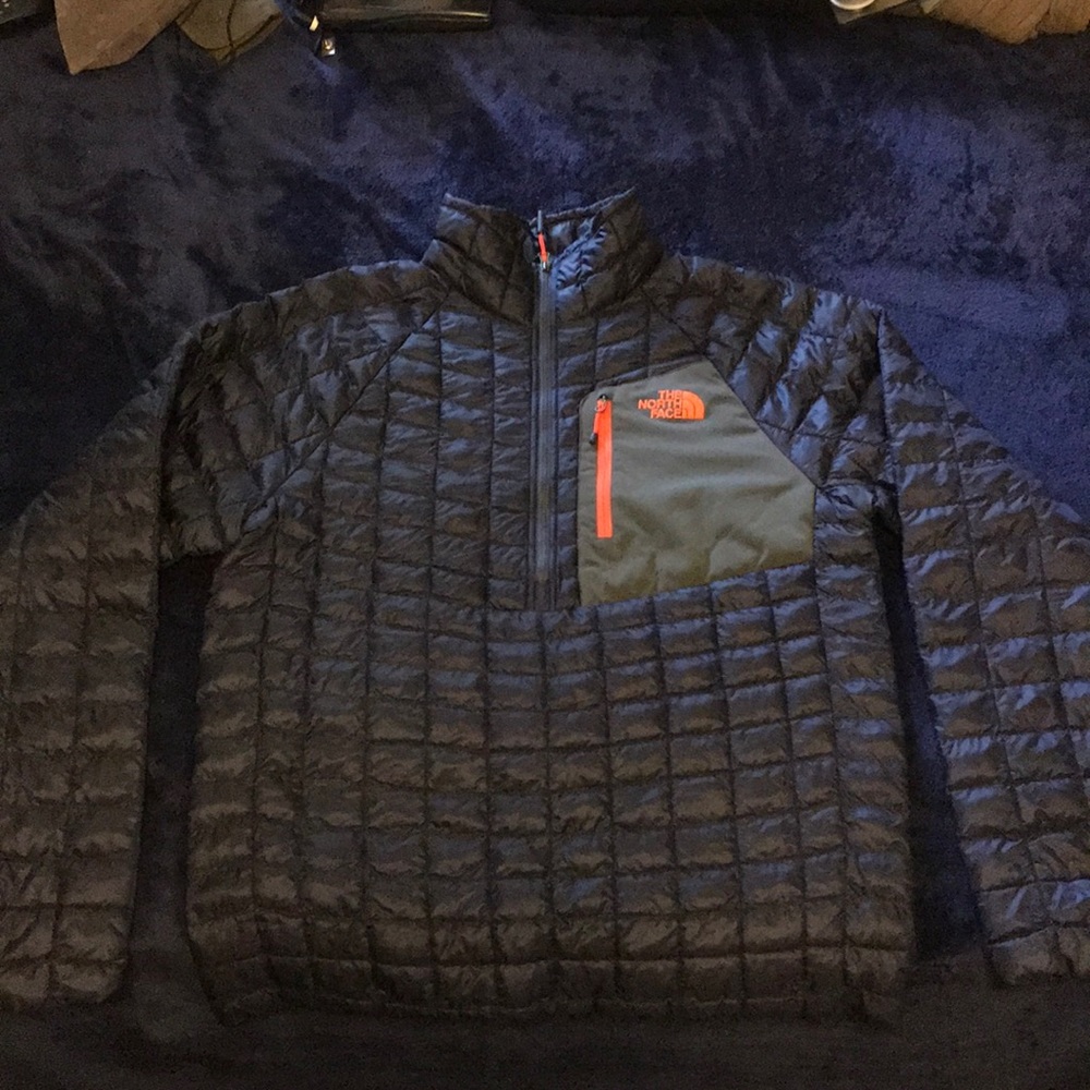 NorthFace Thermoball Pullover